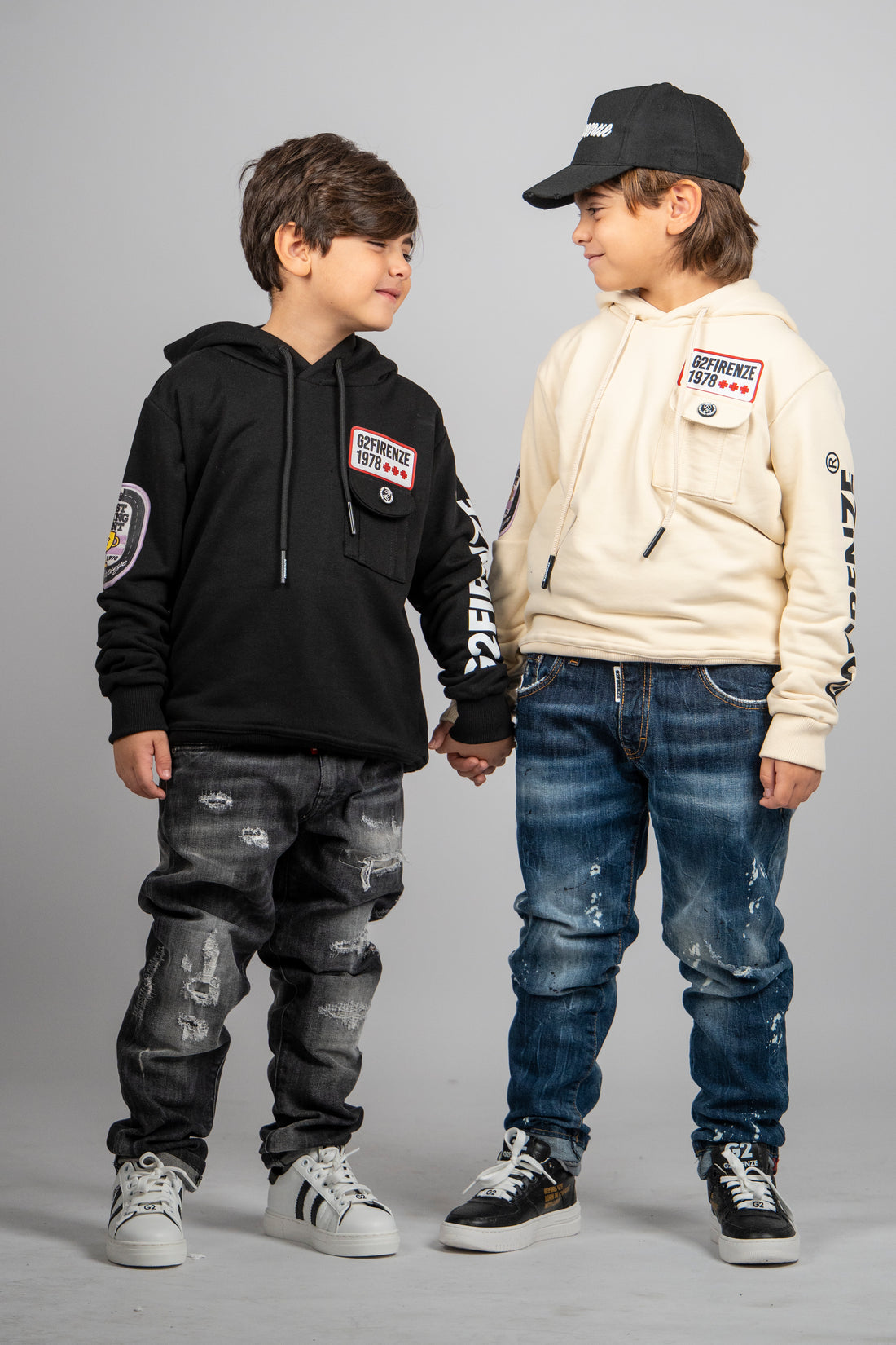 FELPA CON CAPPUCCIO -   CANADA