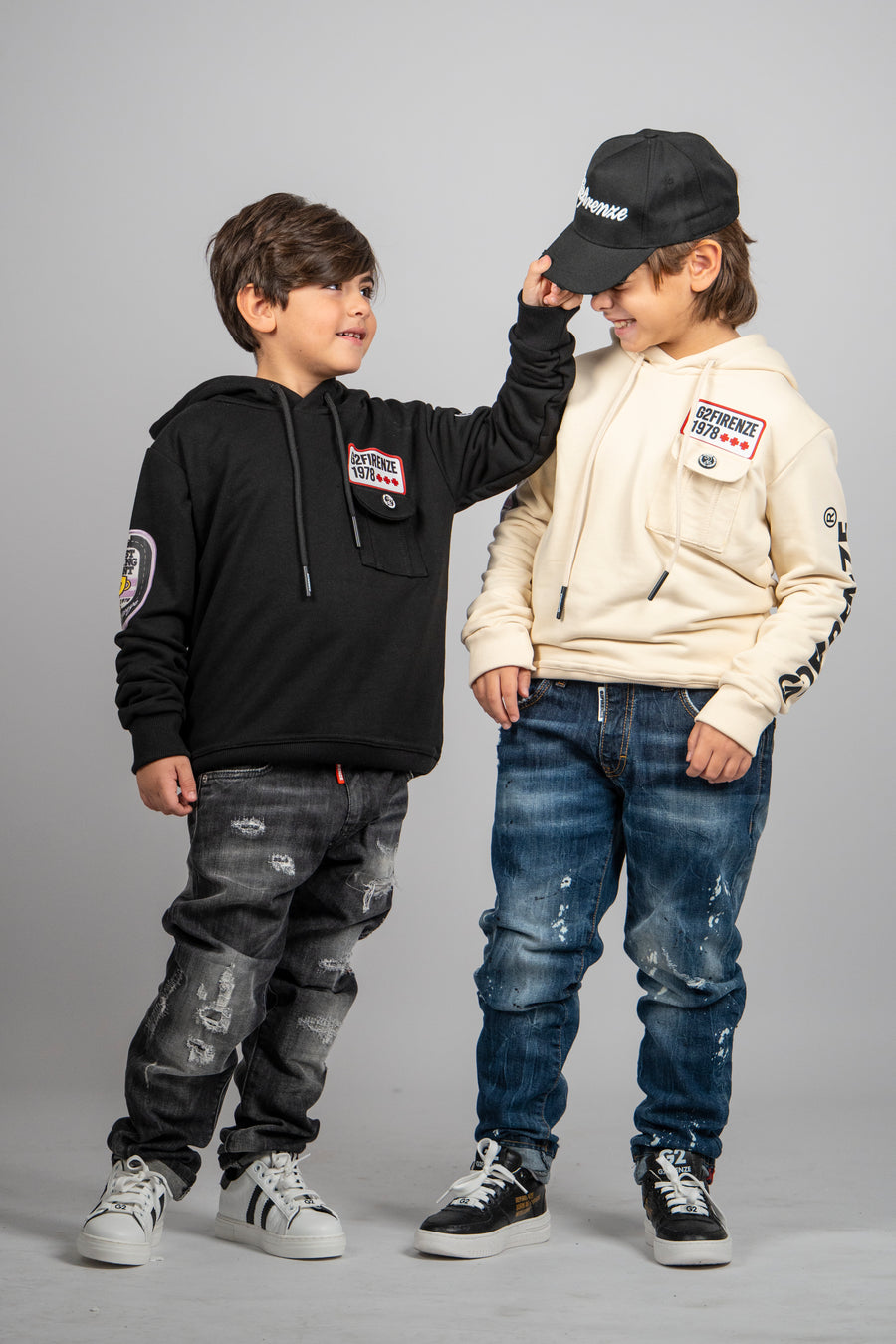 FELPA CON CAPPUCCIO -   CANADA